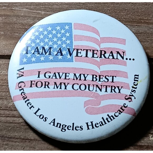 Pinback Button I am a Veteran I gave My Best for My Country 2.4" American Flag - Picture 1 of 5